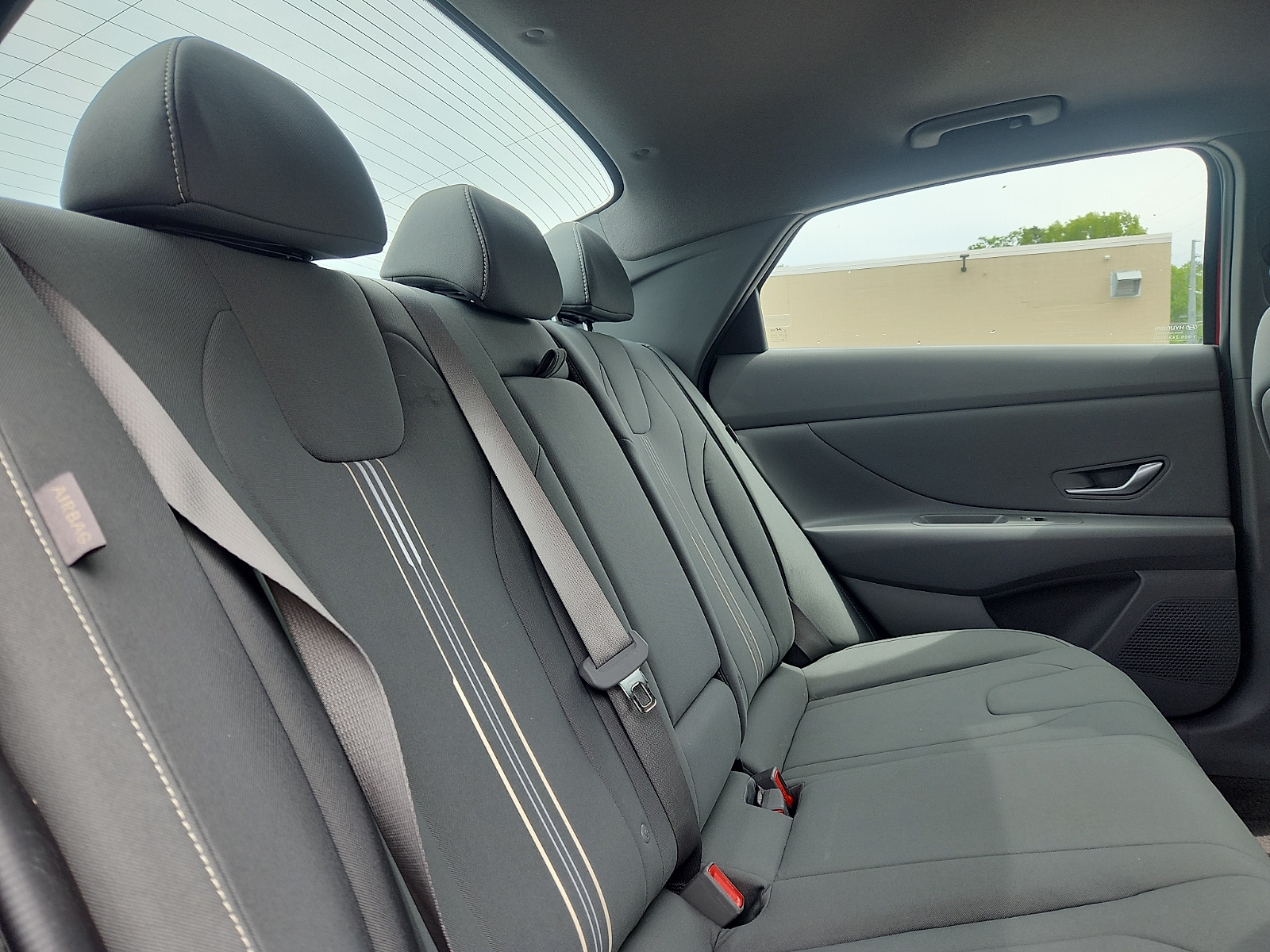 2024 Hyundai Elantra SEL - Photo 30