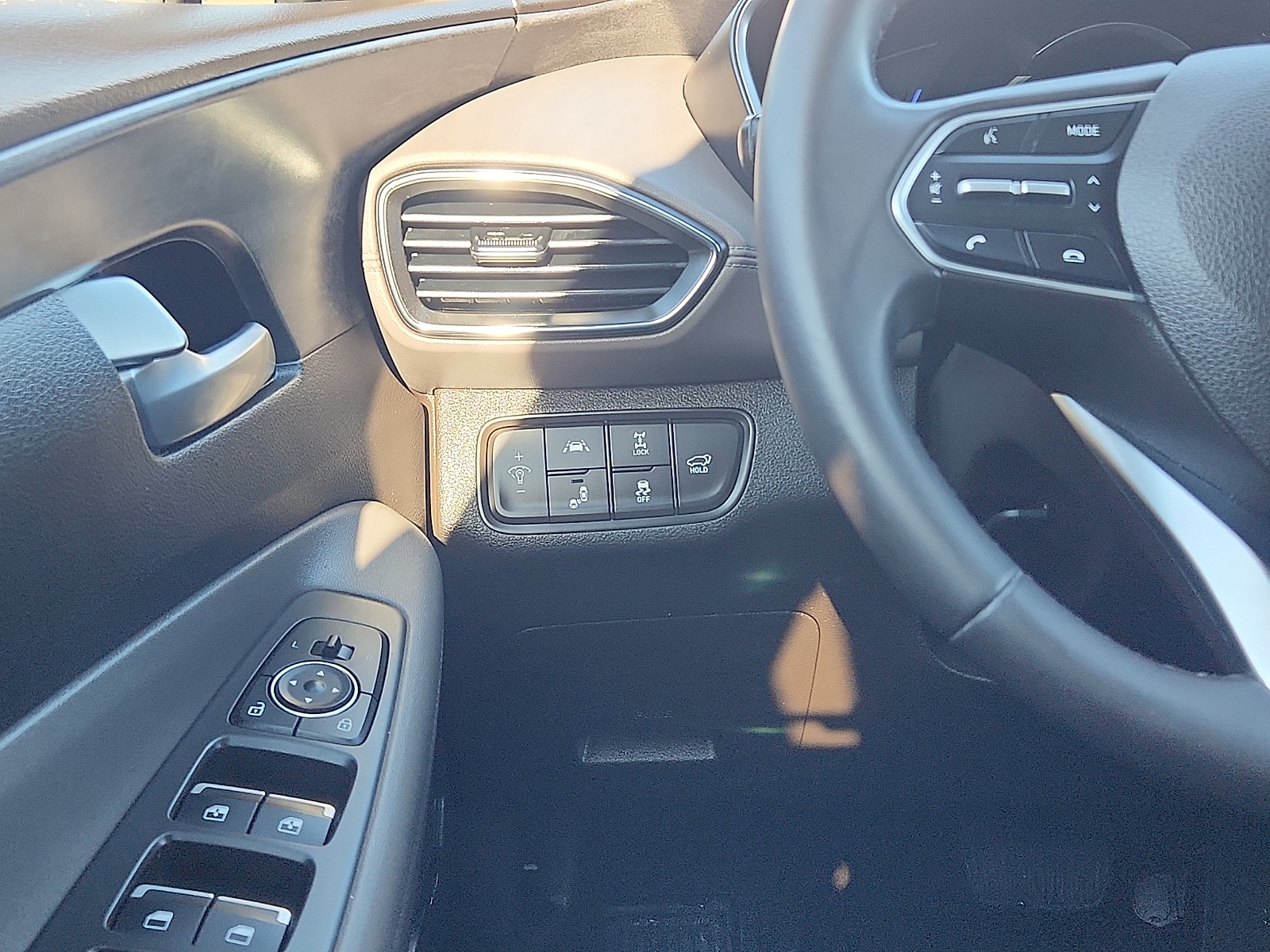 2020 Hyundai Santa Fe SEL - Photo 13