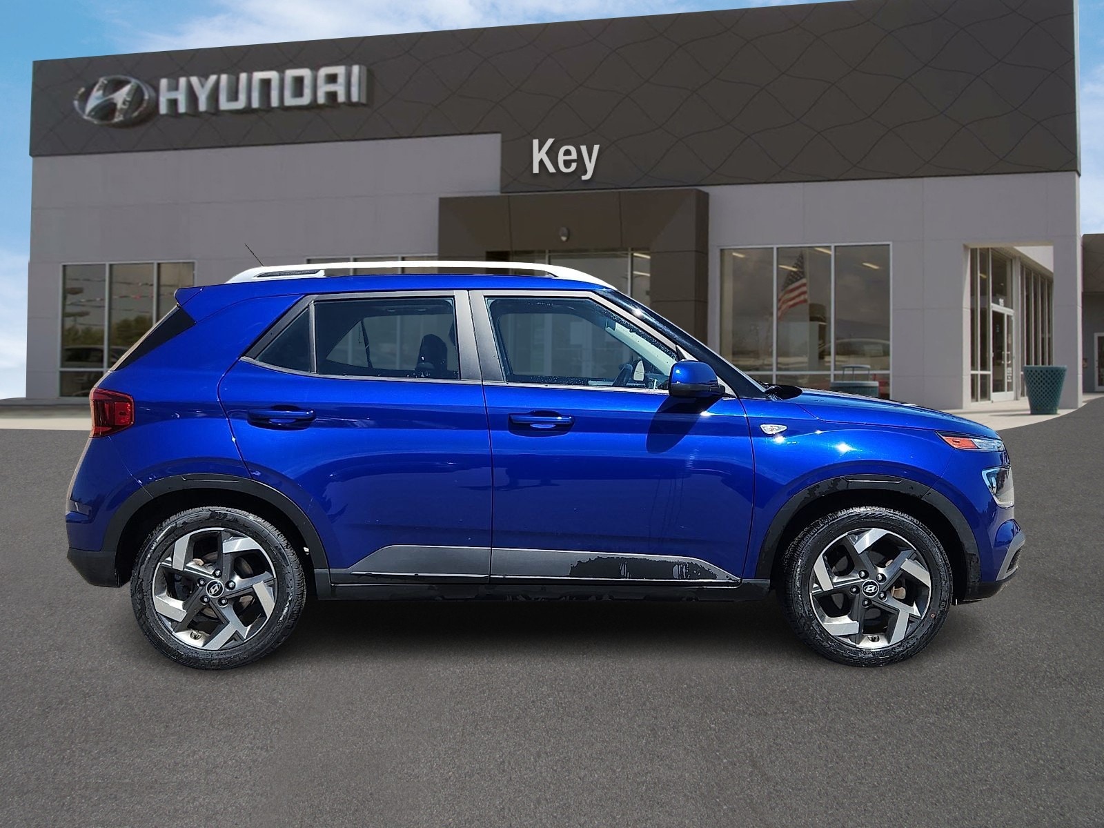 2023 Hyundai Venue SEL - Photo 3