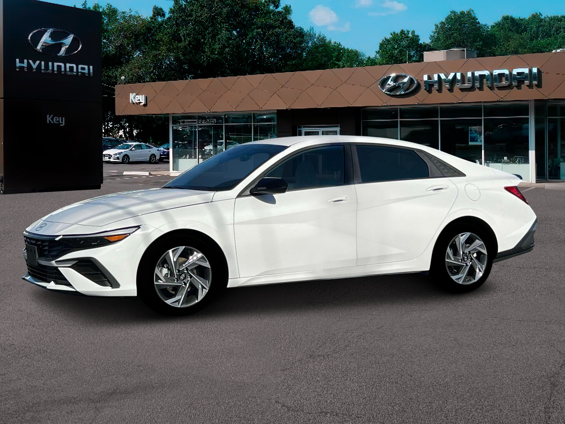 2025 Hyundai Elantra SEL Sport photo 2