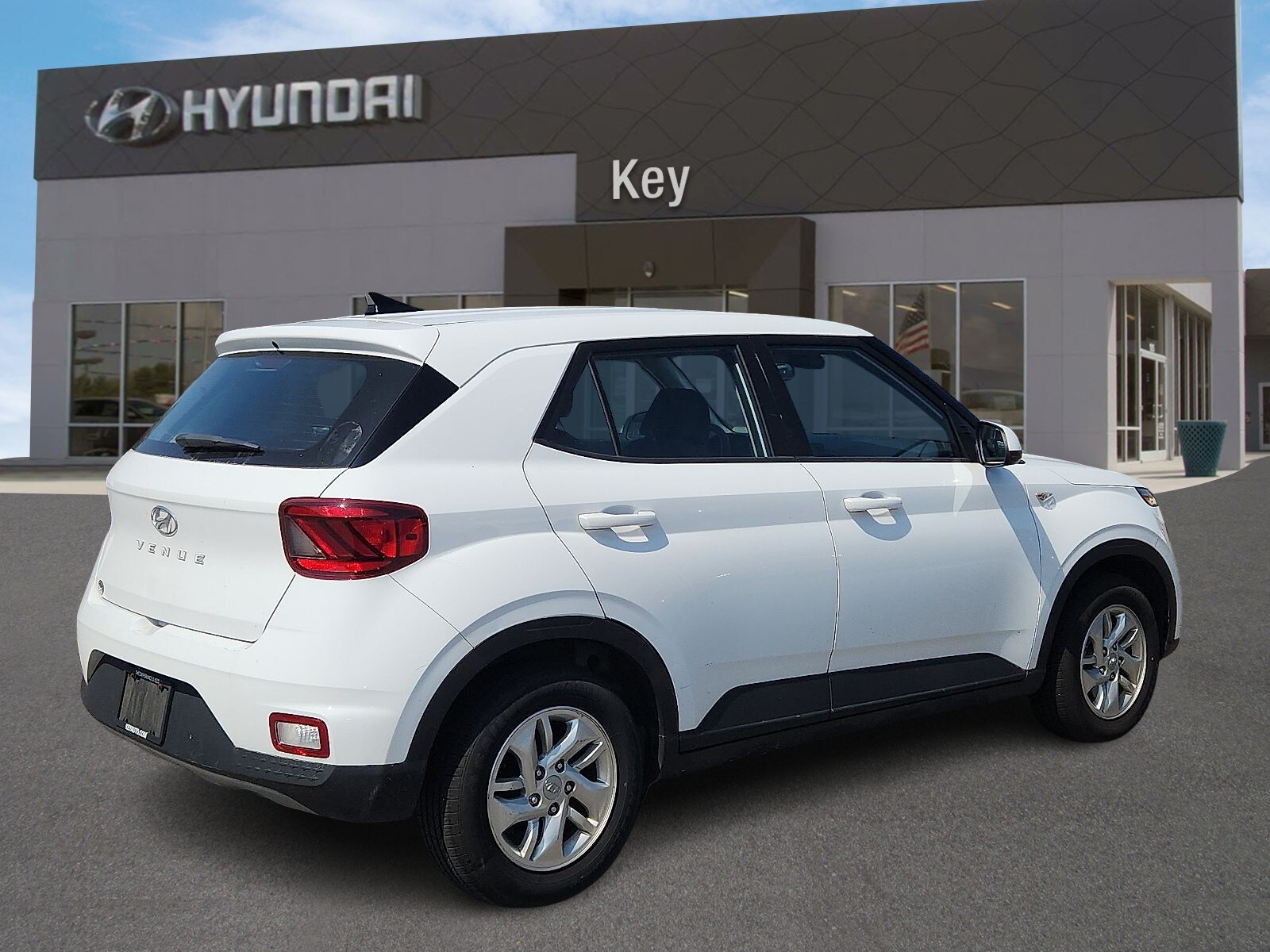 2022 Hyundai Venue SE photo 3