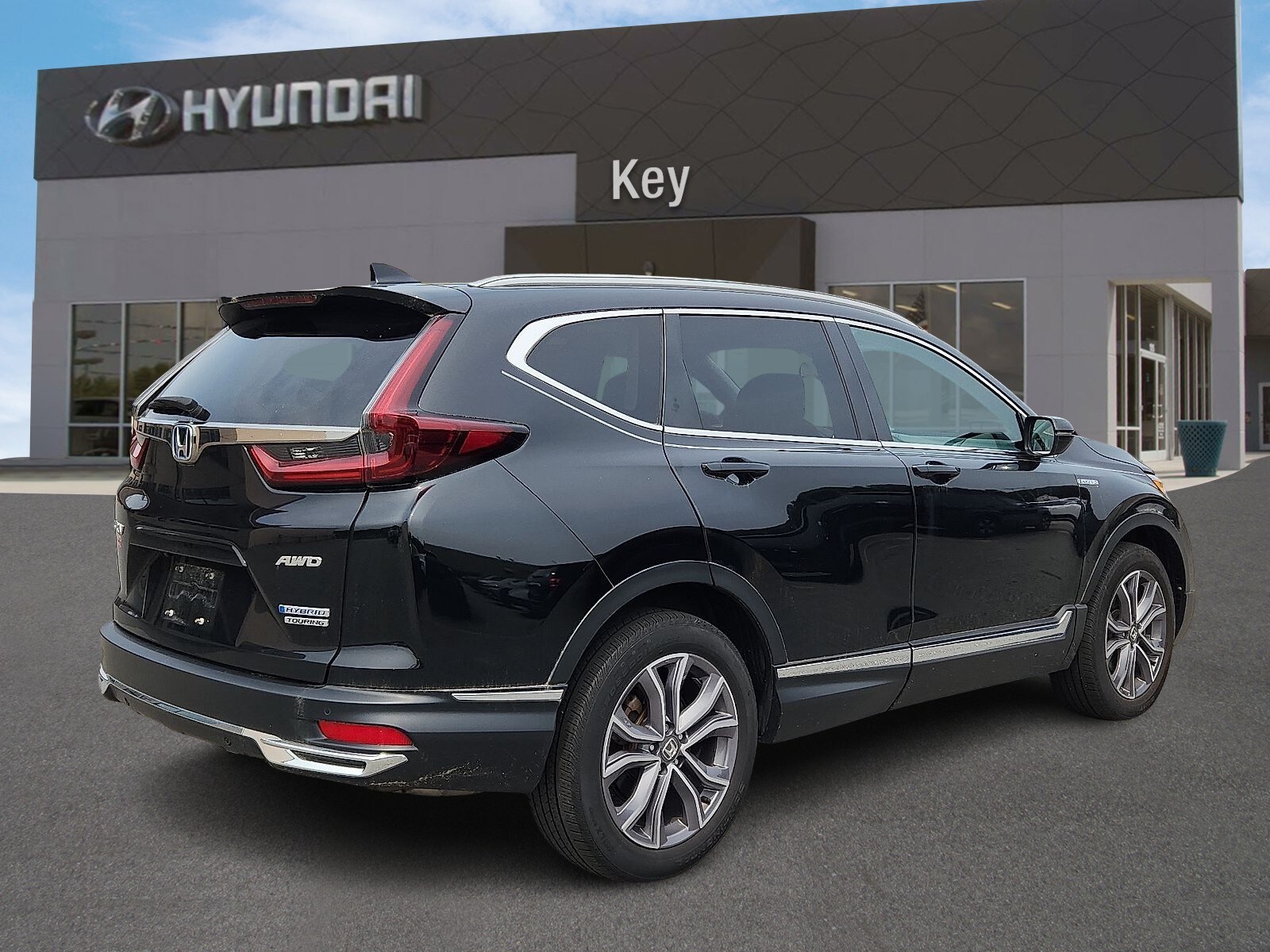 2022 Honda CR-V Hybrid Touring photo 3