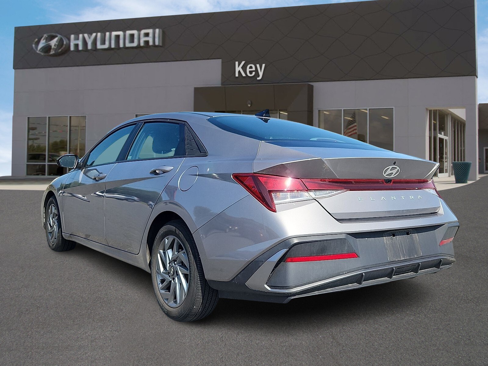 2024 Hyundai Elantra SEL - Photo 5