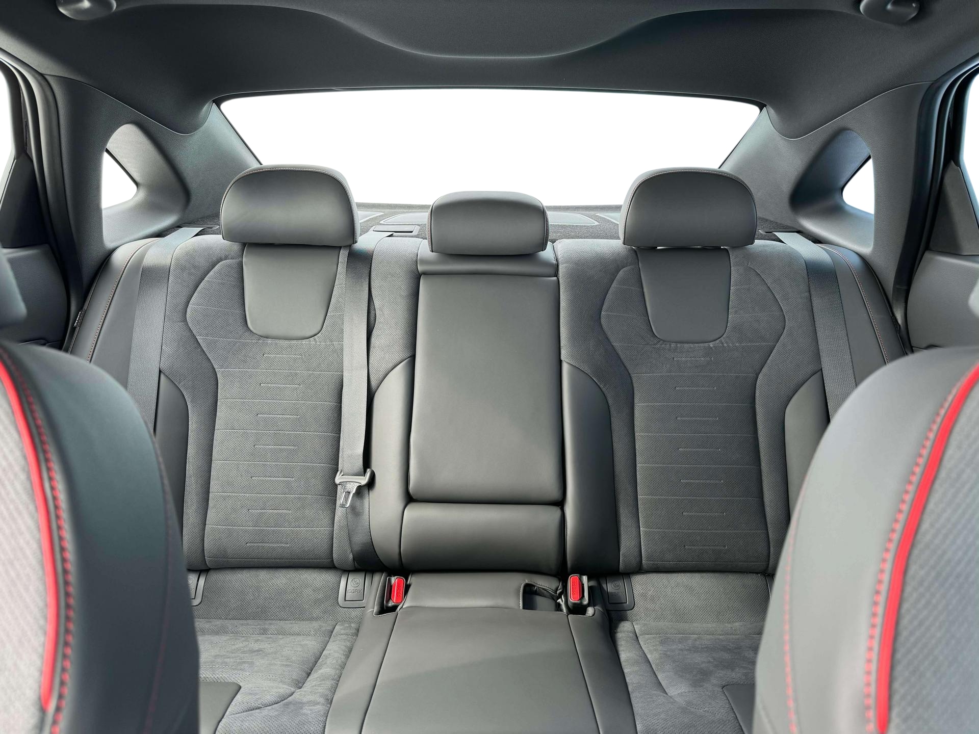 2025 Hyundai Sonata N Line - Photo 16