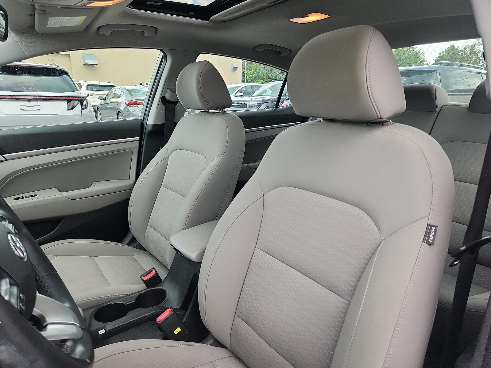 2019 Hyundai Elantra Value Edition - Photo 23