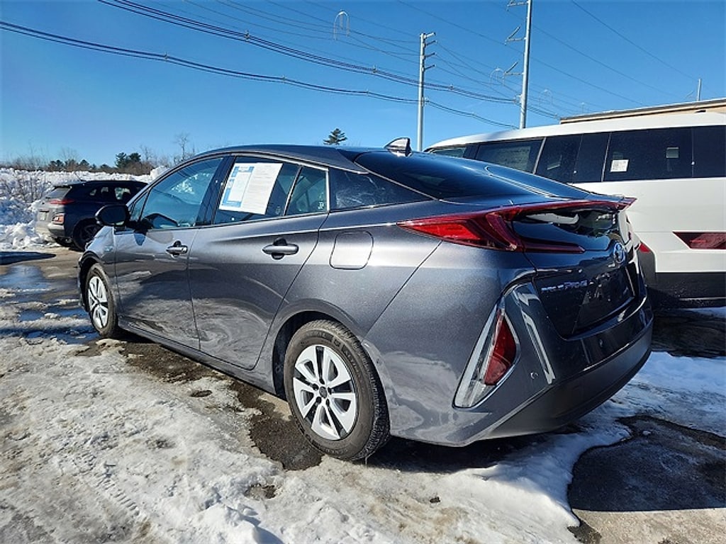 Used 2017 Toyota Prius Prime 5-Door Four Advanced Hatchback