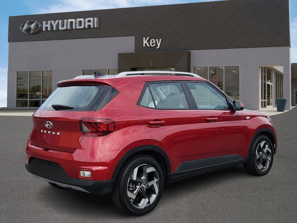 Certified 2022 Hyundai Venue Limited SUV