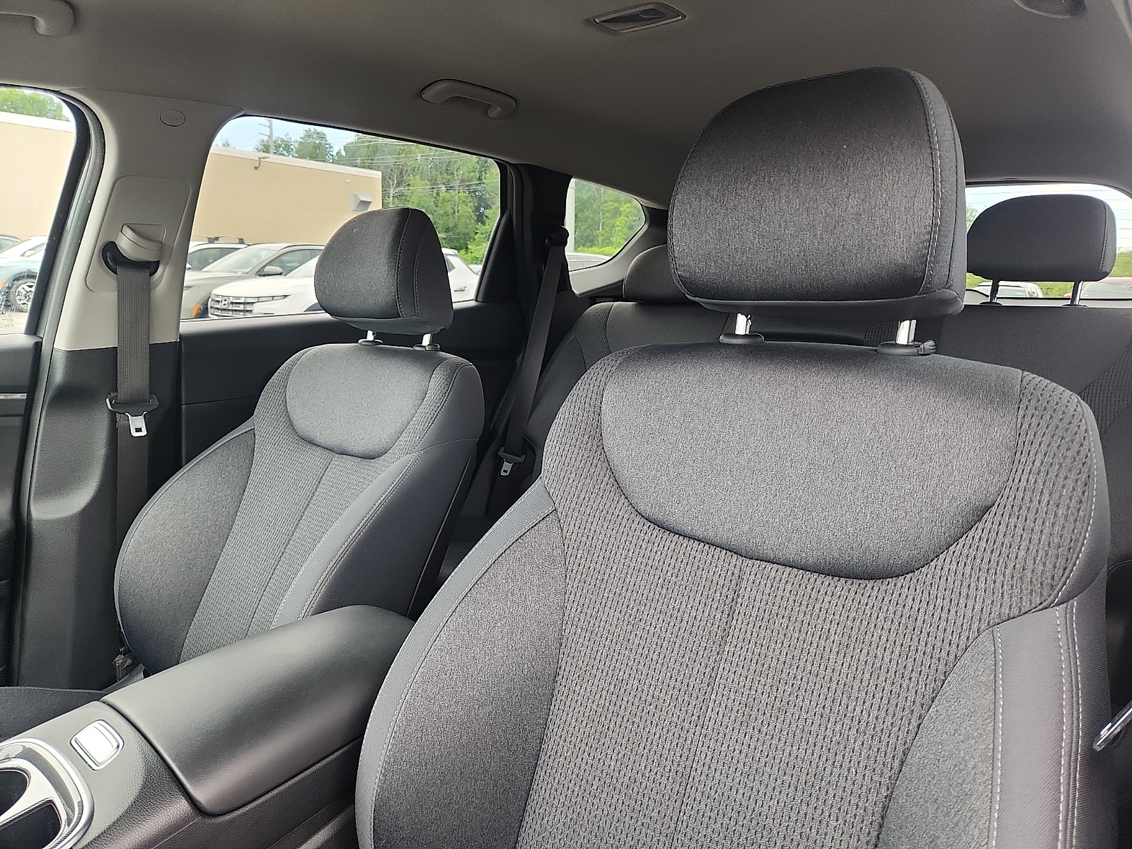 2023 Hyundai Santa Fe SE - Photo 22