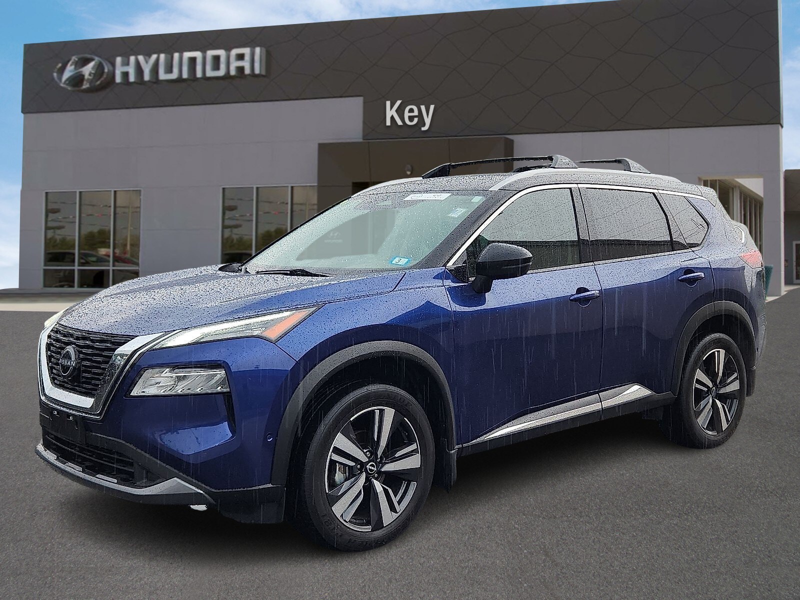 2023 Nissan Rogue SL photo 2