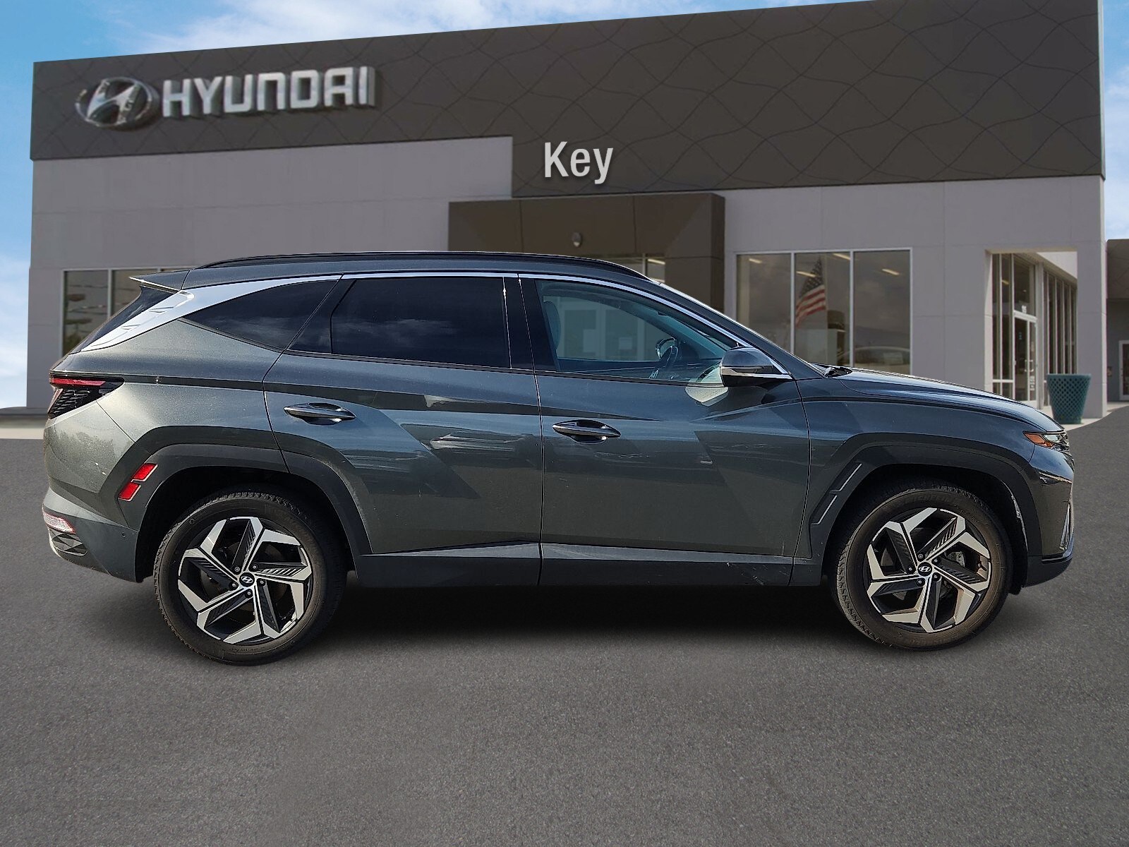 2023 Hyundai Tucson Limited photo 2