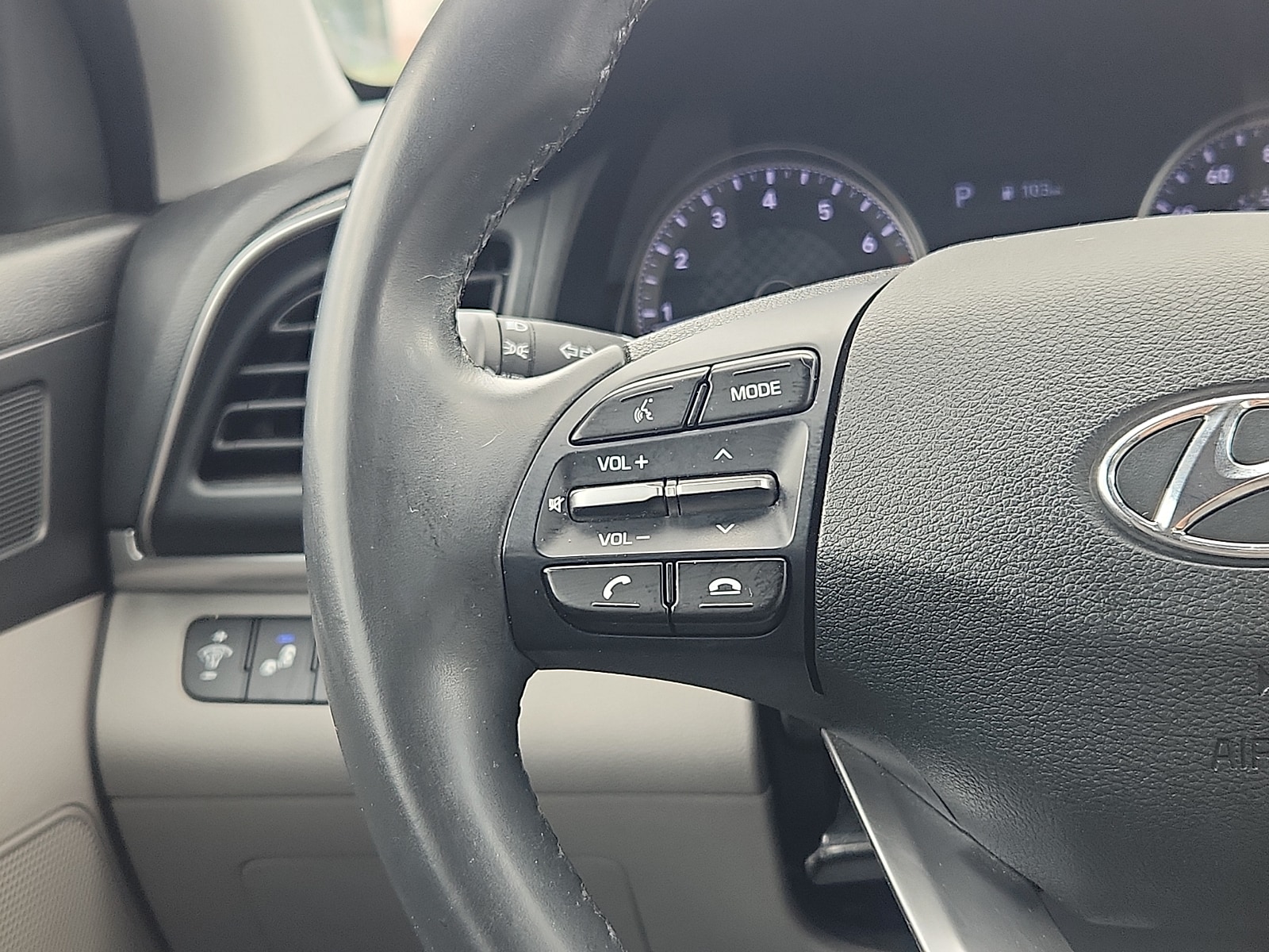 2019 Hyundai Elantra Value Edition - Photo 15