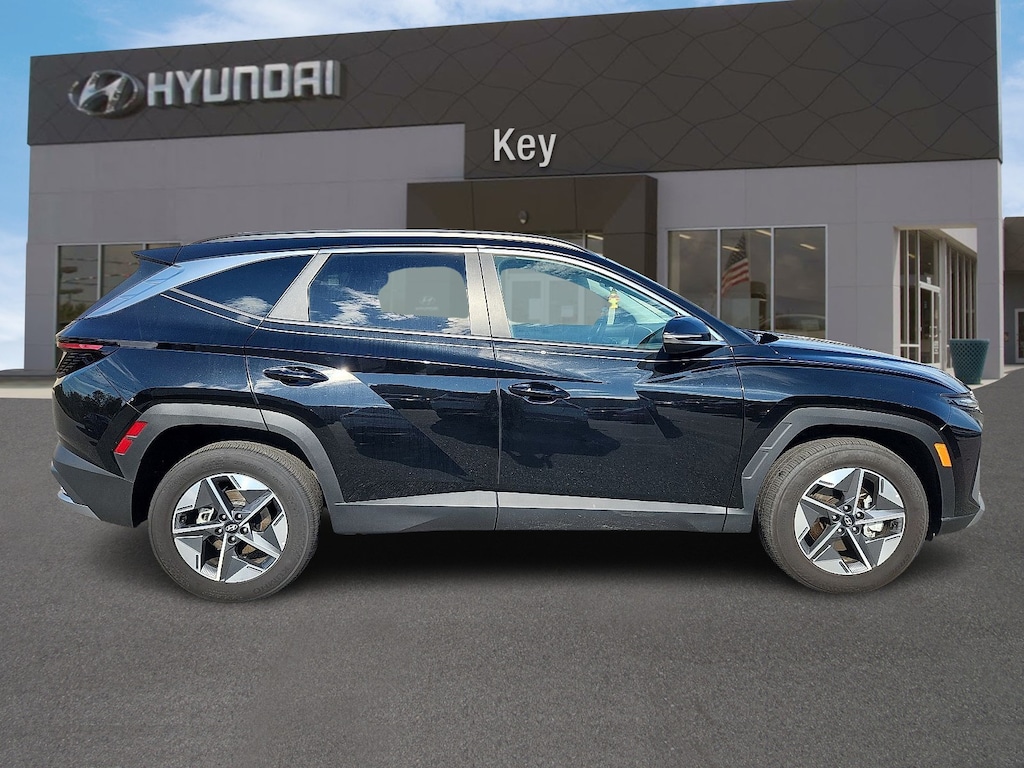 Certified 2025 Hyundai Tucson SEL Convenience SUV