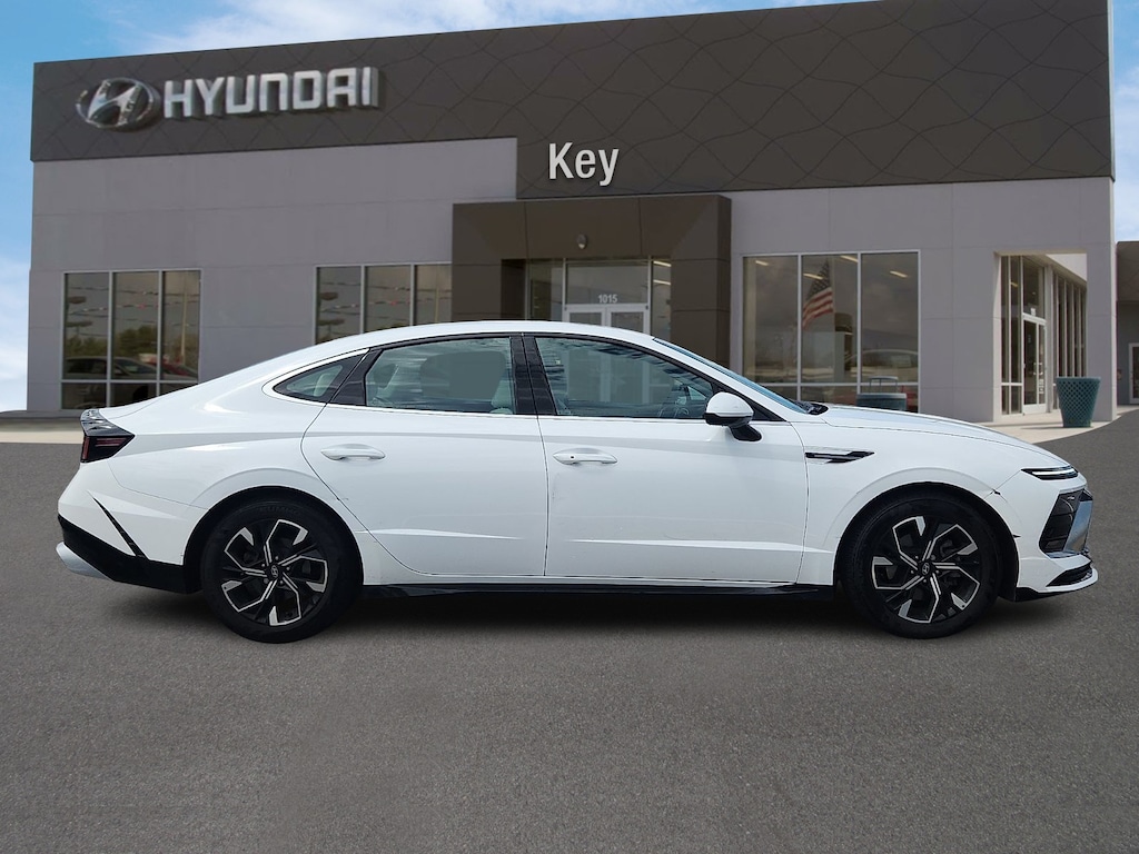 Certified 2025 Hyundai Sonata SEL Sedan