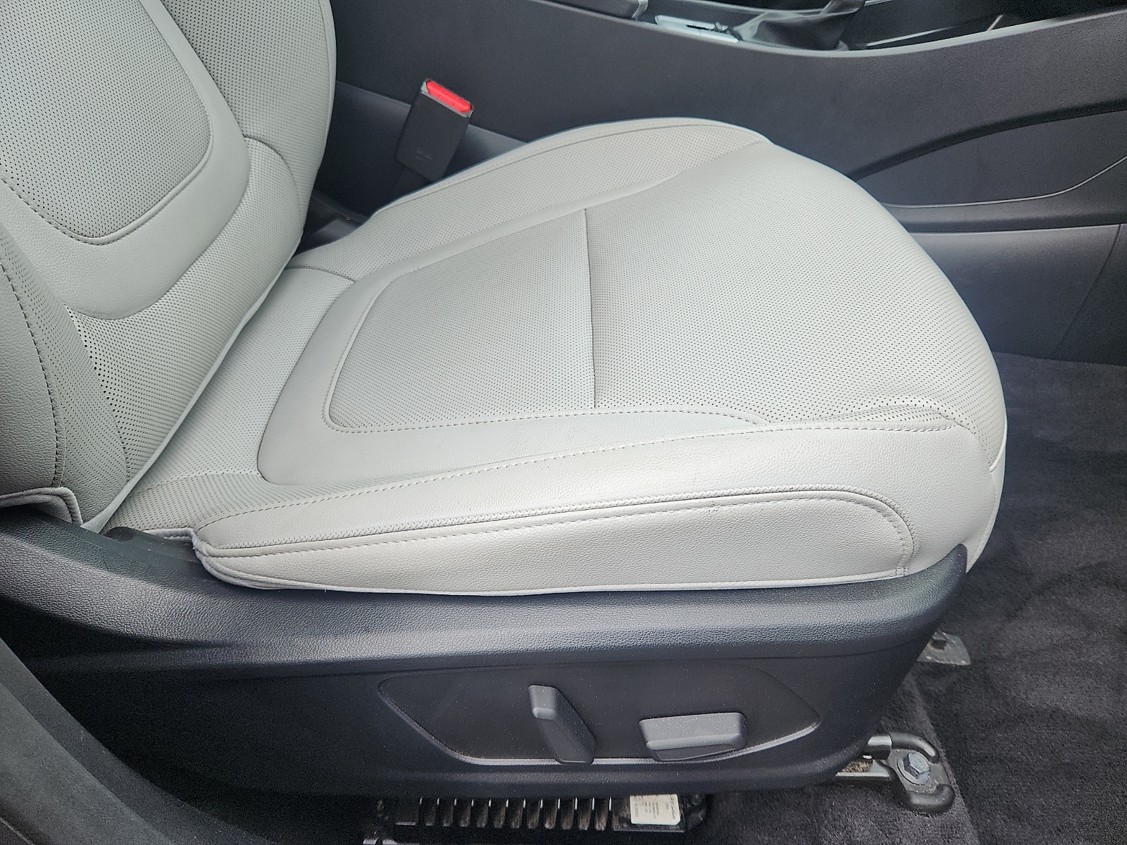 2025 Hyundai Santa Cruz Limited - Photo 32