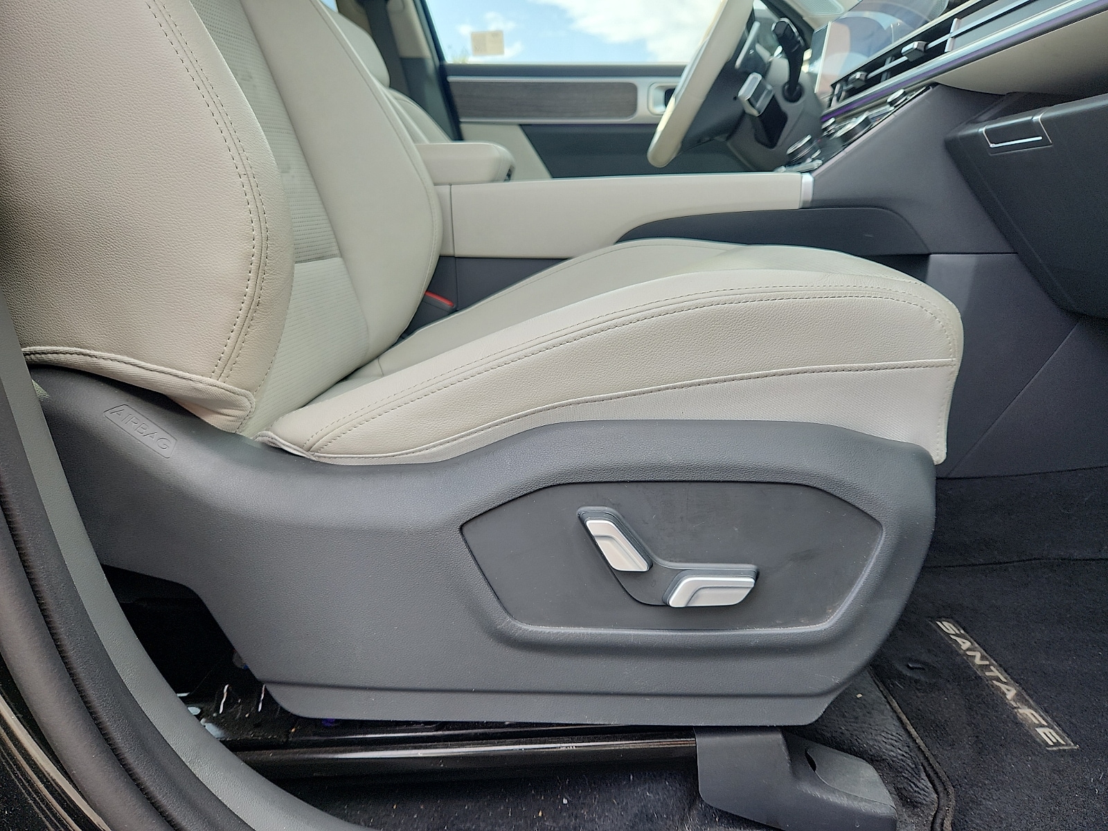 2024 Hyundai Santa Fe Limited - Photo 36