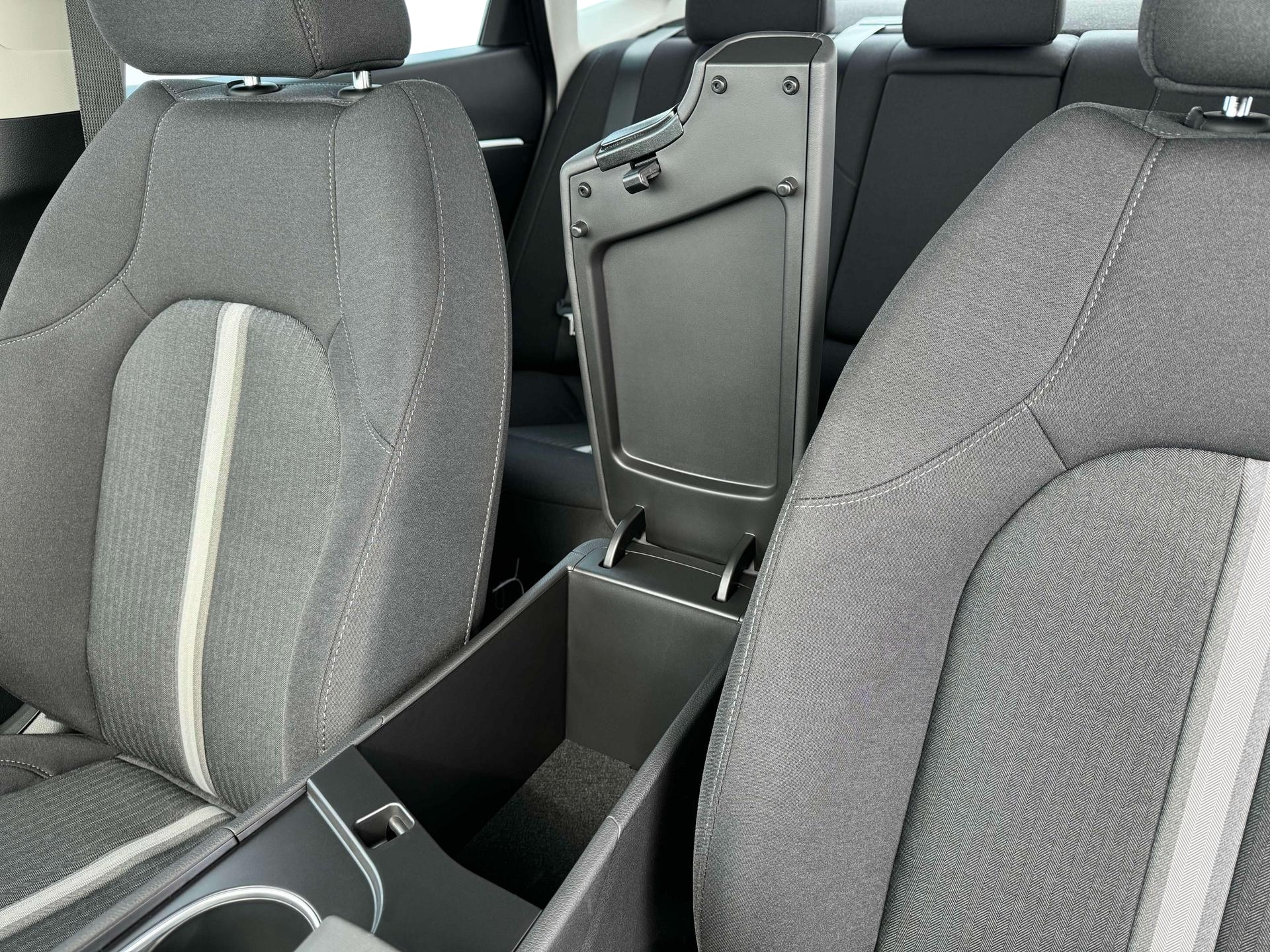 2025 Hyundai Sonata Hybrid SEL - Photo 18