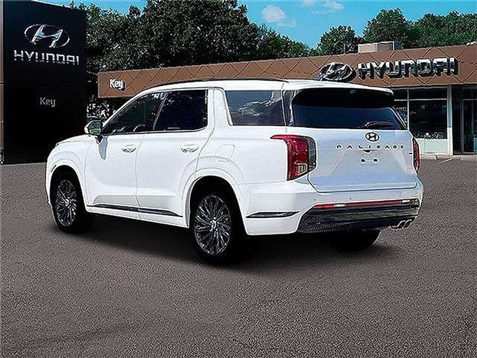2025 Hyundai Palisade Calligraphy Night Edition - Photo 9