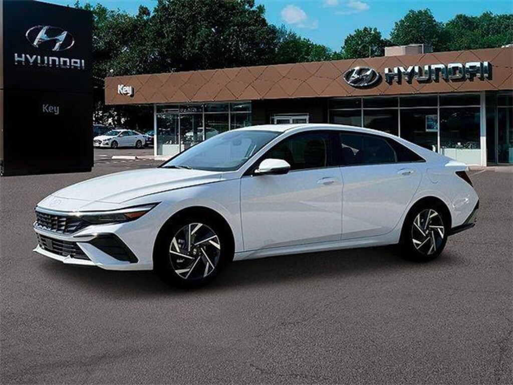 New 2025 Hyundai Elantra Hybrid Limited Sedan