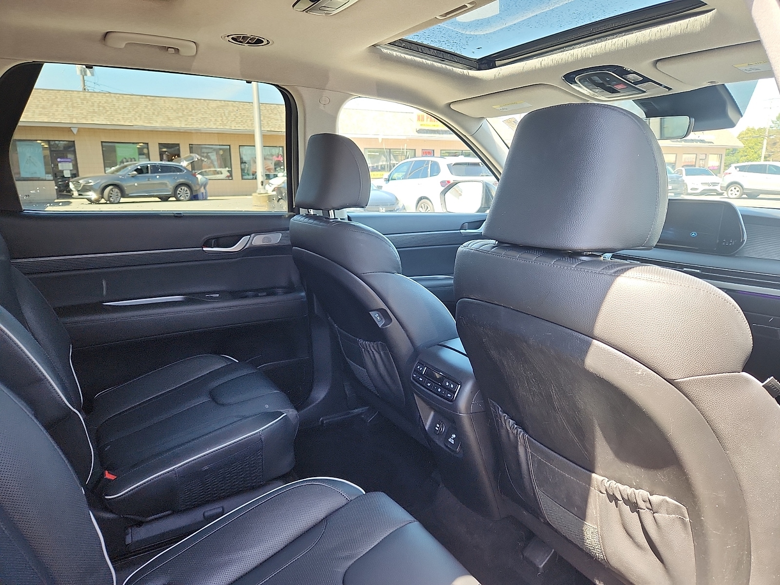 2024 Hyundai Palisade Limited - Photo 30
