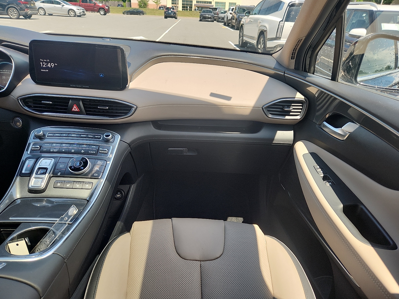 2023 Hyundai Santa Fe Limited HEV - Photo 11