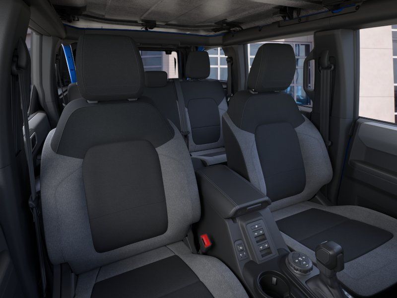 2025 Ford Bronco 4-Door Base - Photo 10