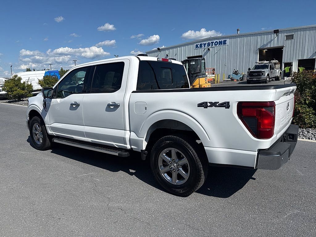 2024 Ford F-150 XLT photo 3