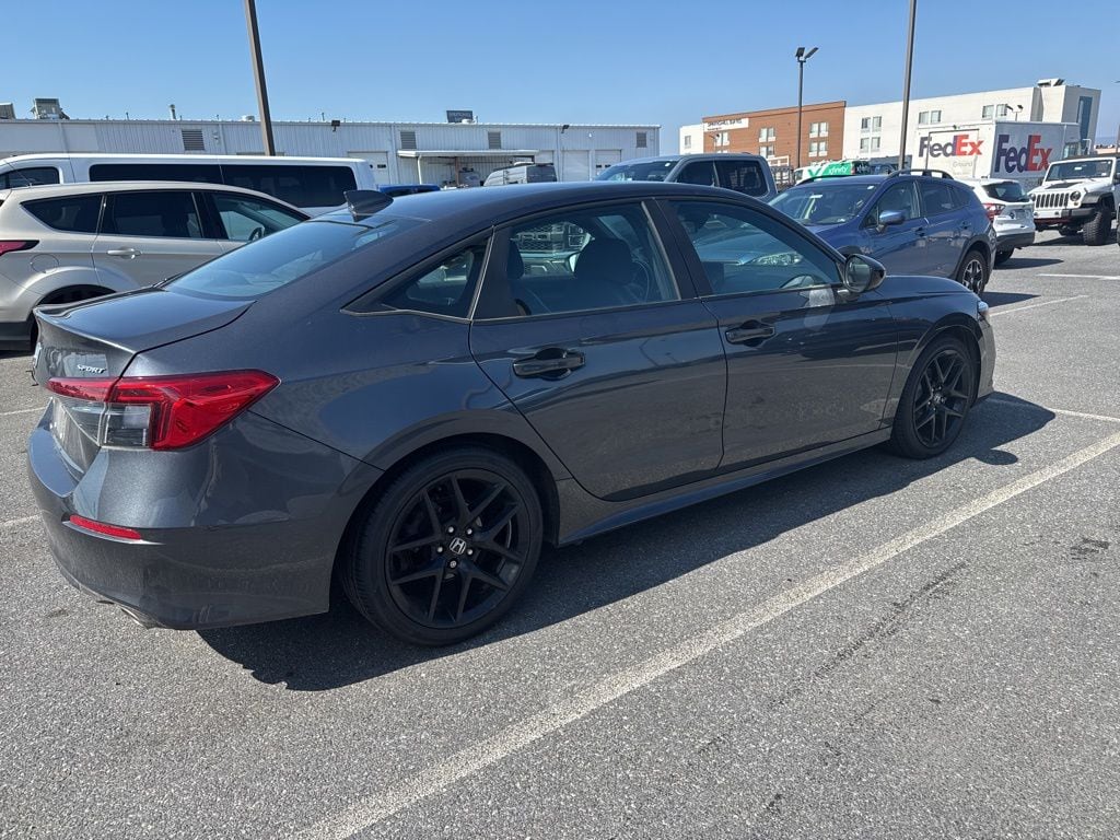 2022 Honda Civic Sport photo 3