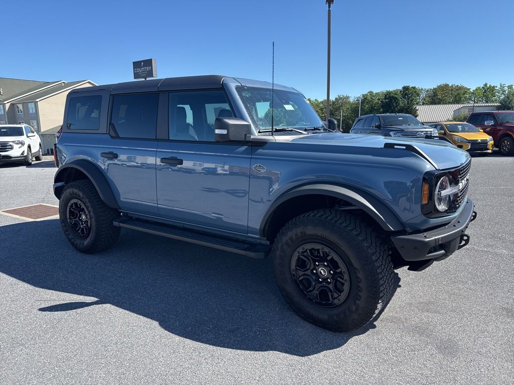 2024 Ford Bronco Wildtrak 4x4's photo