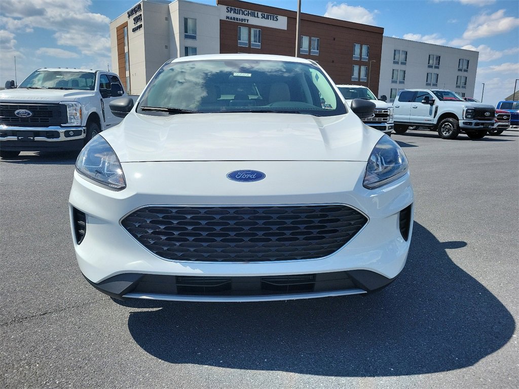 Used 2022 Ford Escape SE with VIN 1FMCU9G67NUB69184 for sale in Chambersburg, PA