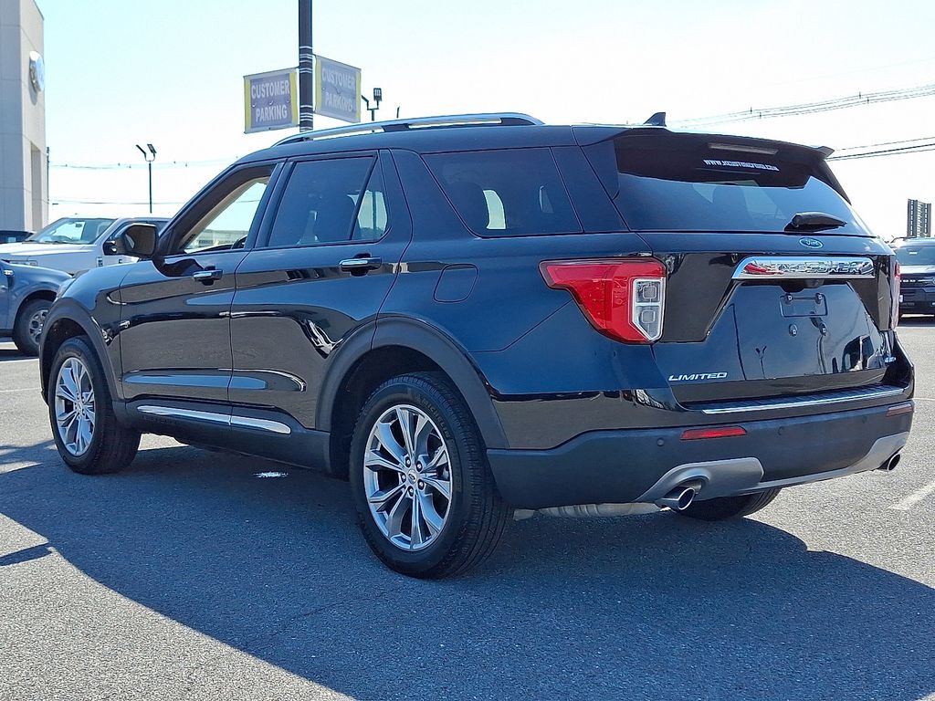 2023 Ford Explorer Limited photo 3