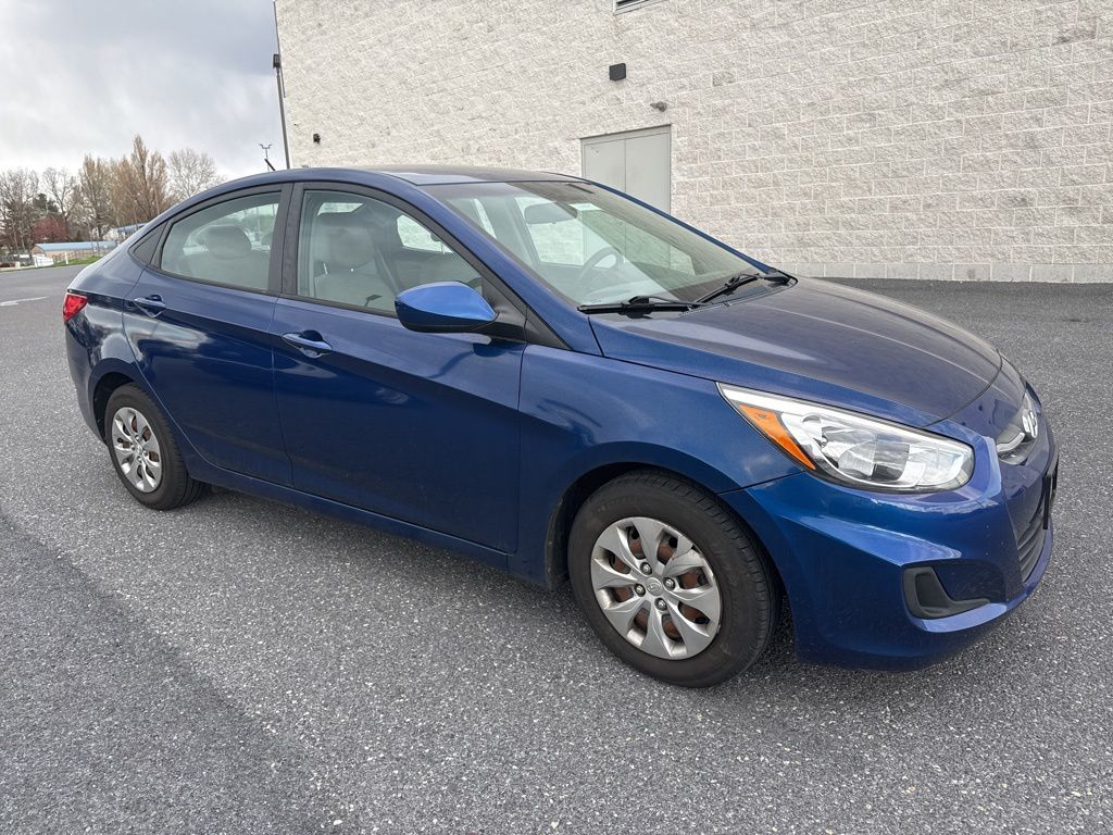 2017 Hyundai Accent SE