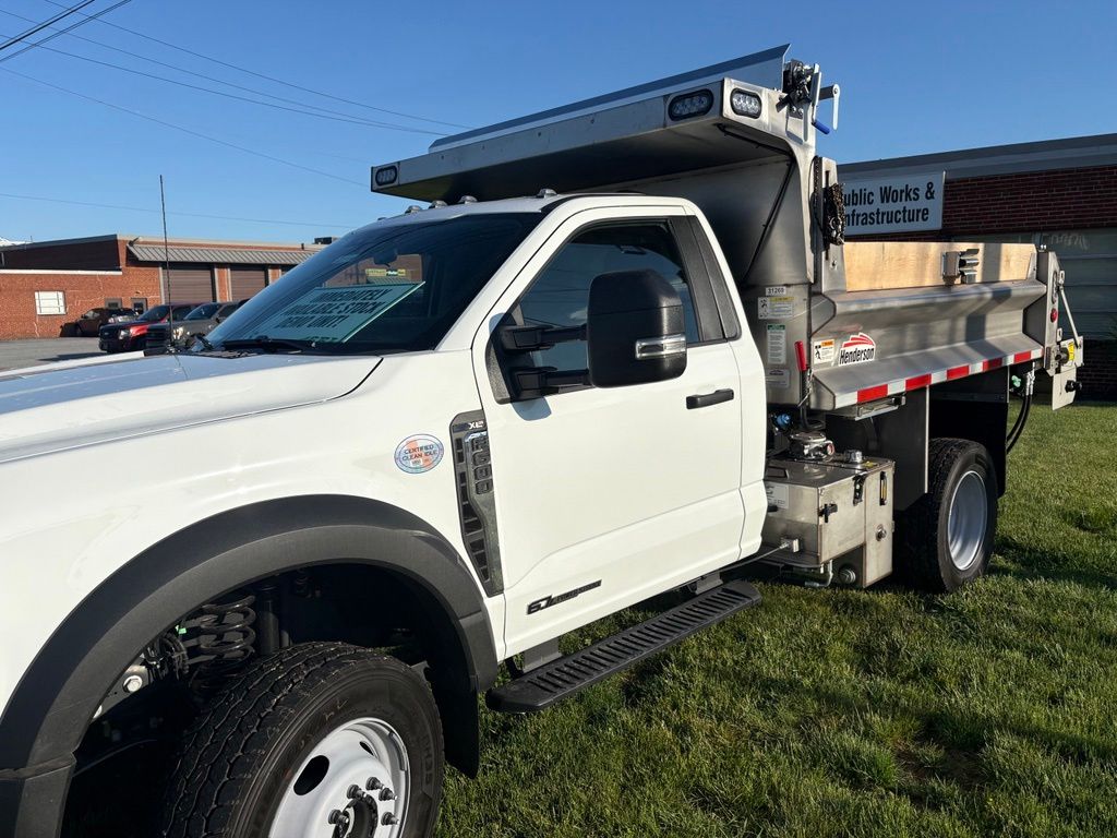 2025 Ford F-600 Super Duty Chassis Cab