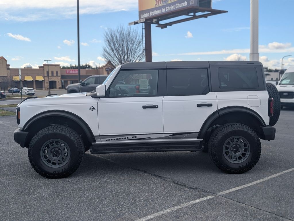 New 2026 Ford Bronco Outer Banks SUV