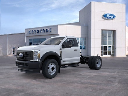 2025 Ford F-600SD XL Chassis