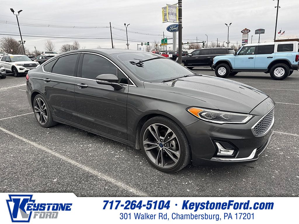 2020 Ford Fusion Titanium's photo