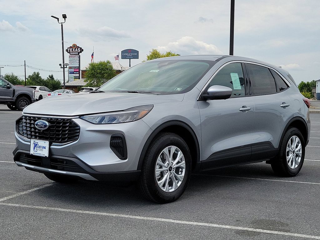 2024 Ford Escape Active photo 2
