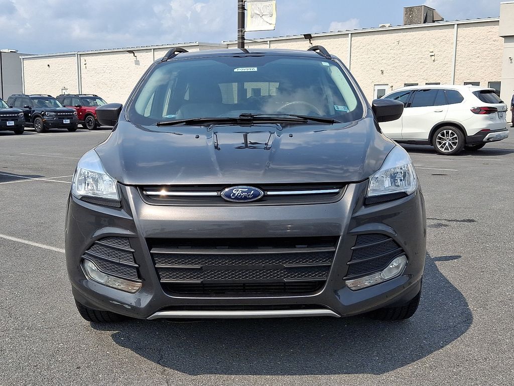 Used 2016 Ford Escape SE with VIN 1FMCU9G9XGUB63537 for sale in Chambersburg, PA