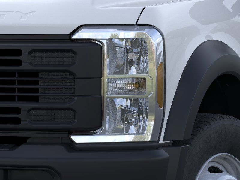 2025 Ford F-600 Super Duty Chassis Cab XL - Photo 18
