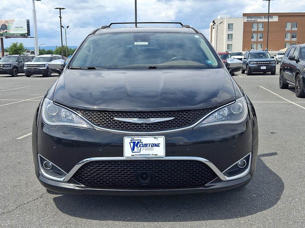 Used 2017 Chrysler Pacifica Limited with VIN 2C4RC1GG9HR668744 for sale in Chambersburg, PA