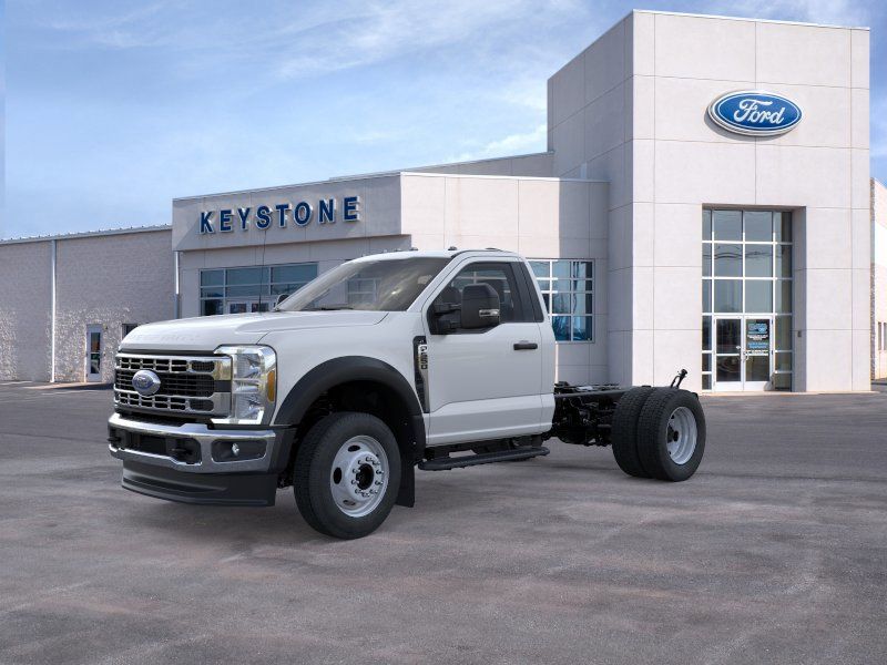 2025 Ford F-550 Super Duty Chassis Cab