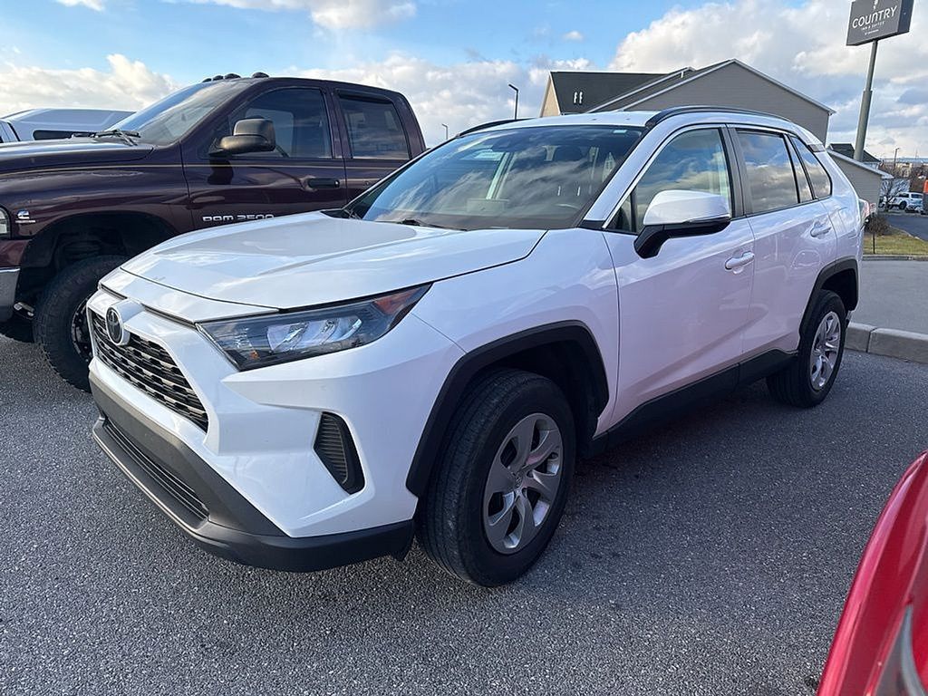 Used 2021 Toyota RAV4 LE with VIN 2T3K1RFVXMC172133 for sale in Northfield, Minnesota