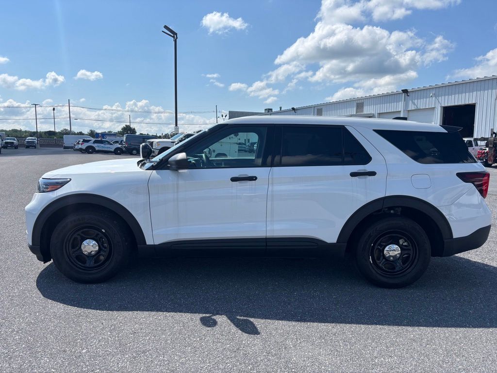 2026 Ford Explorer Utility Police Interceptor - Photo 3