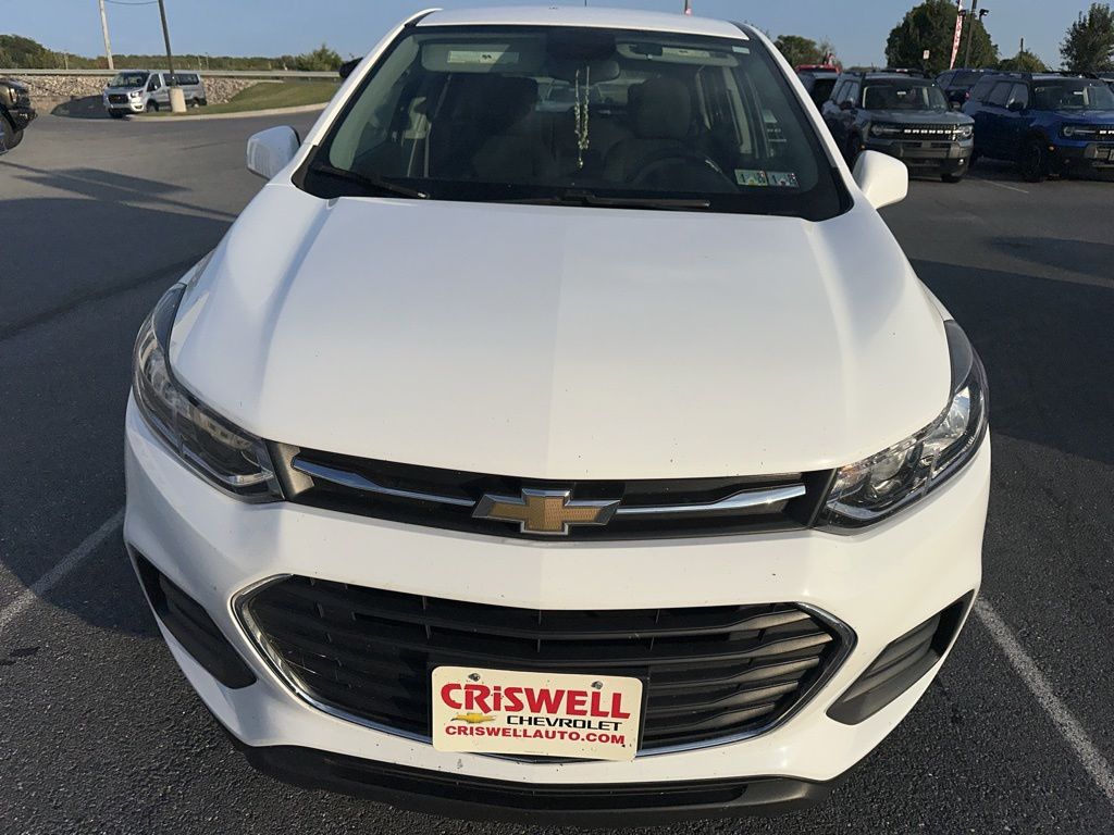 2018 Chevrolet Trax LS photo 3