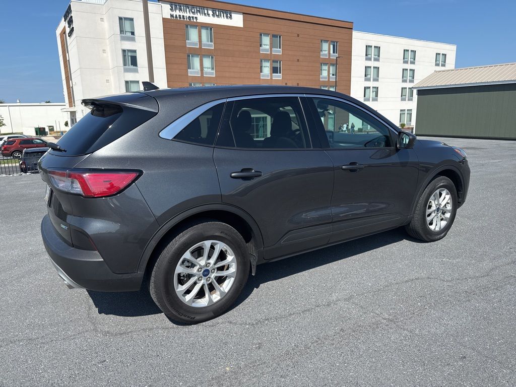 2020 Ford Escape SE photo 4