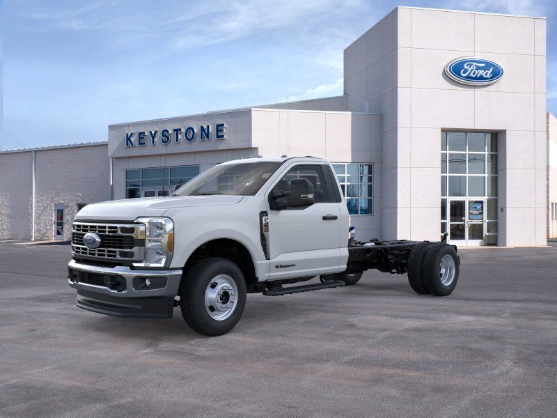 2026 Ford F-350 XL 4x4 Regular Cab 169-In DRW's photo