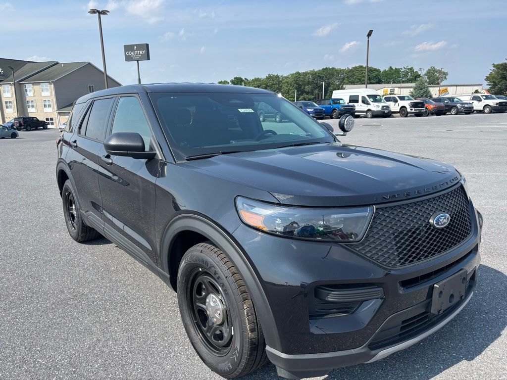 2025 Ford Explorer photo 4