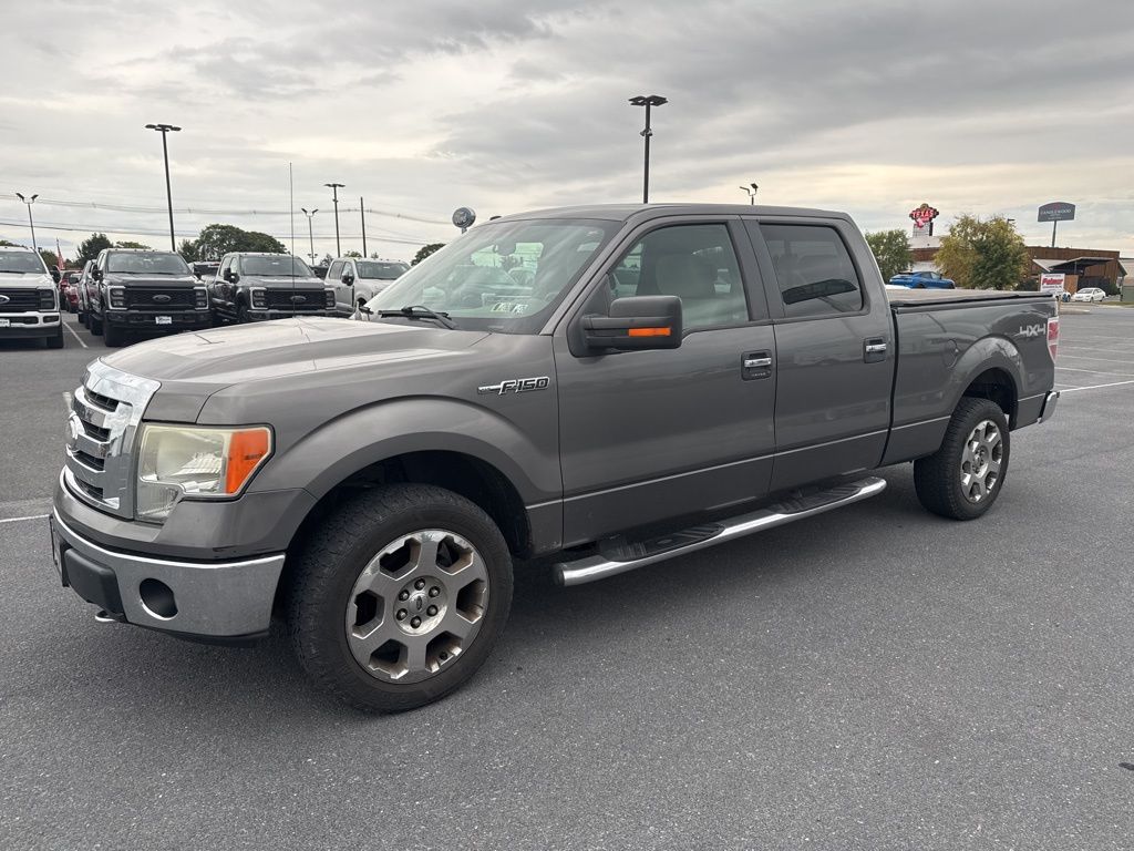 2009 Ford F-150 XLT photo 2