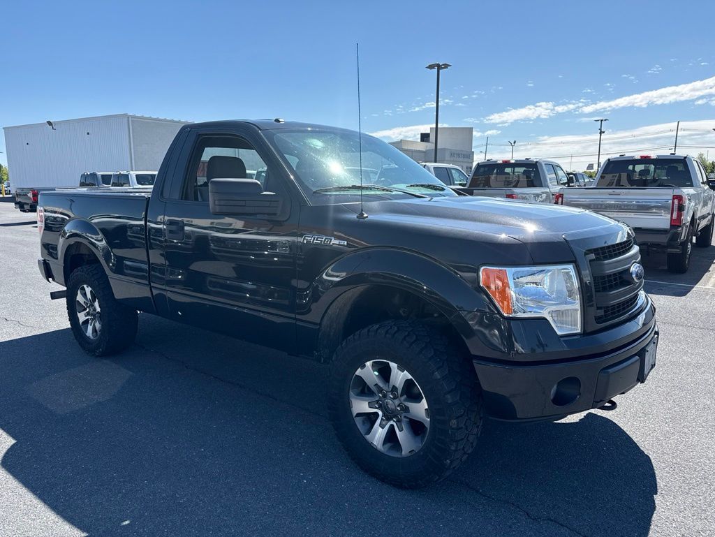 2014 Ford F-150 STX 4x4 Regular Cab 126-in's photo