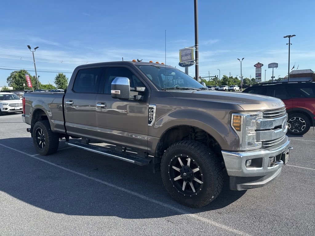 2018 Ford F-250 Lariat 4x4 Crew Cab 6-3/4' Box's photo