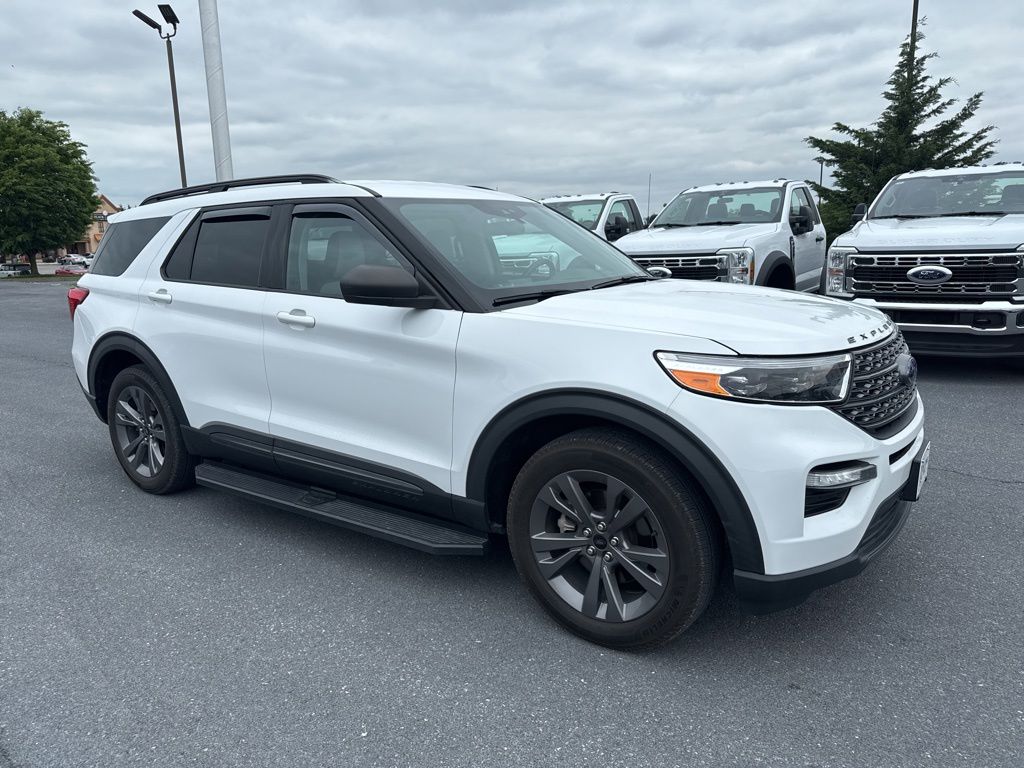 2021 Ford Explorer XLT 4WD's photo